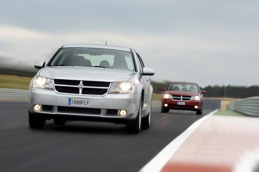  Dodge Avenger 2008 года  (фото 24 из 86)